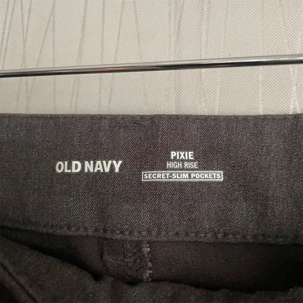 Old Navy Women's Pixie High Rise Dress Pants Gray Size 6 Petite - Image 3