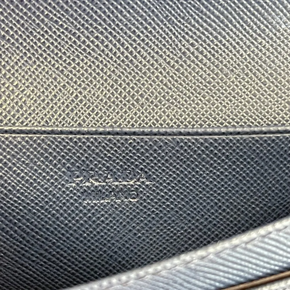 Prada Bluette Saffiano Metal Leather Wristlet w/ Box and Cert of Auth -Preloved - Image 10