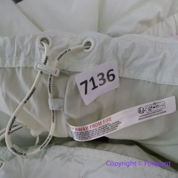 New! Free People Movement‎ Sight Seein’ puffer vest in mint green, size S - Image 16