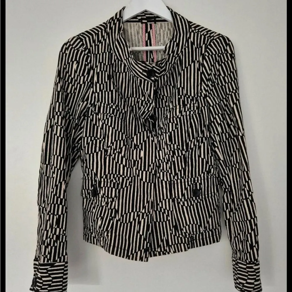 Max Mara Black Cream Striped Cotton Blazer Size 8 - Image 4