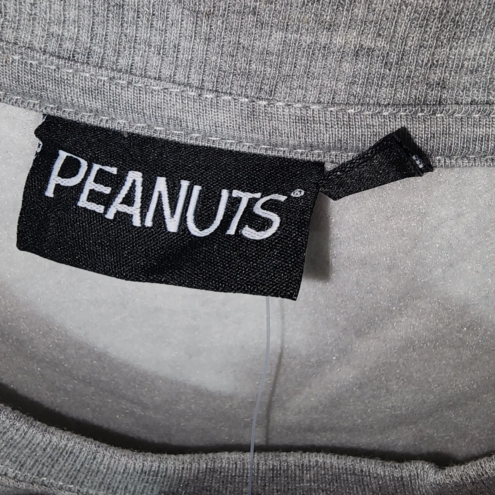 Snoopy and friends around christmas tree Sweatshirt' women's Large NWT Gray - Image 3