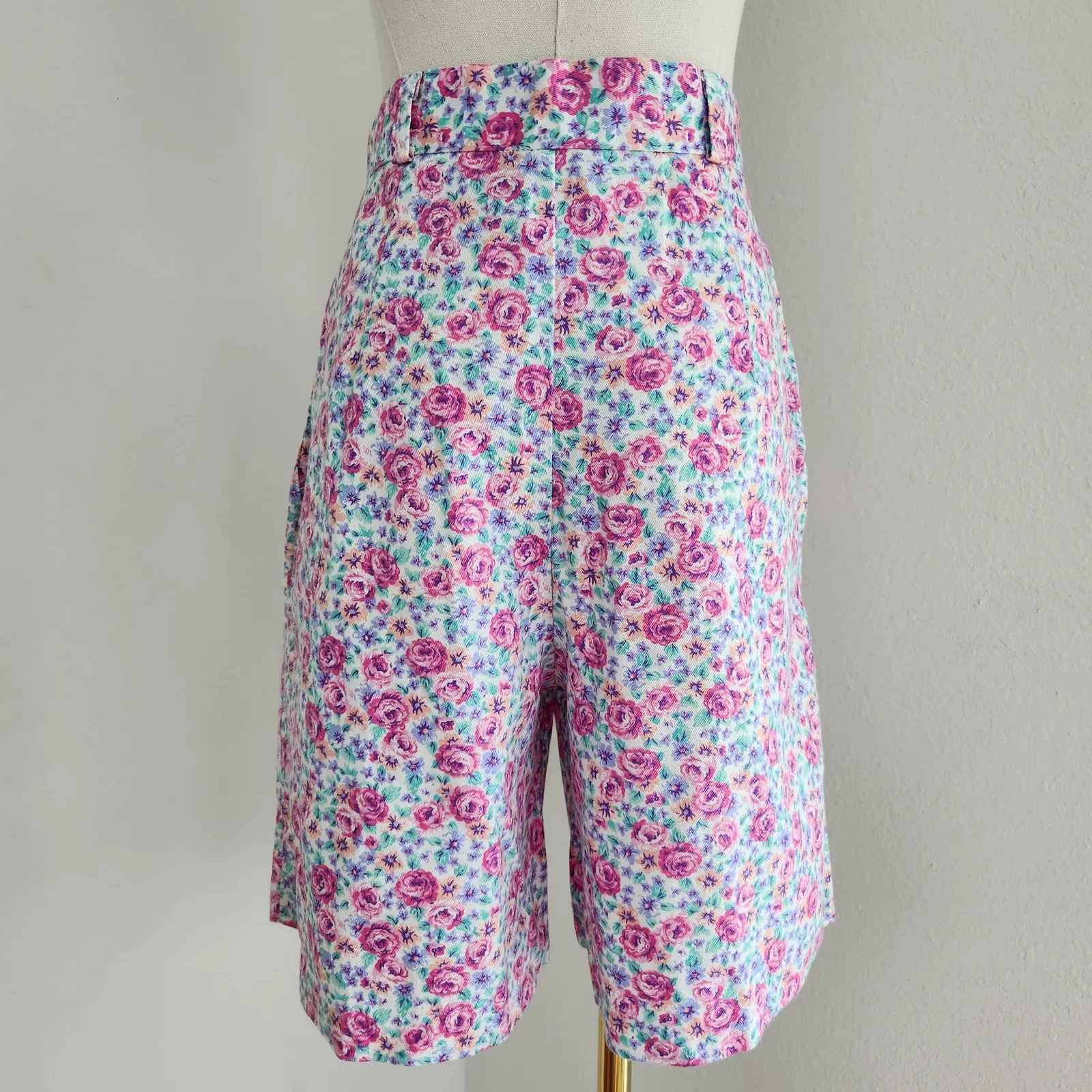 Vintage 90s Just Me Pink Floral High Waist Pleated Shorts Cotton Bermuda 8 - Image 6
