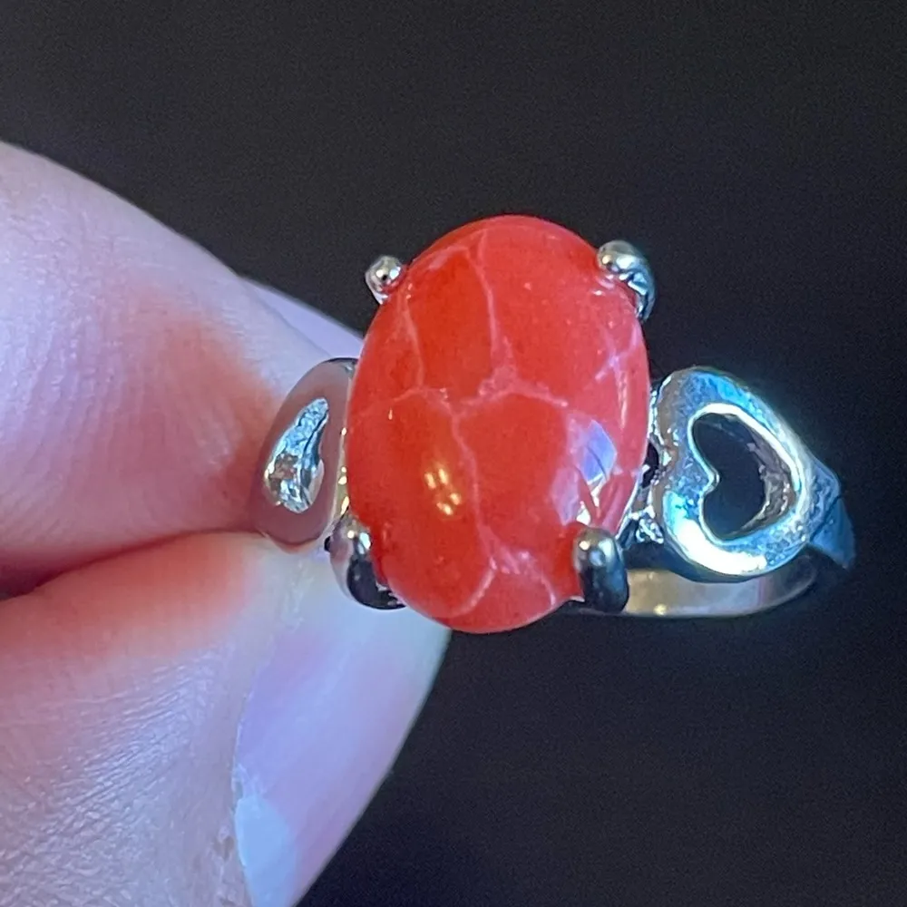 Red gemstone S925 silver heart ring size 8.25 - Image 5