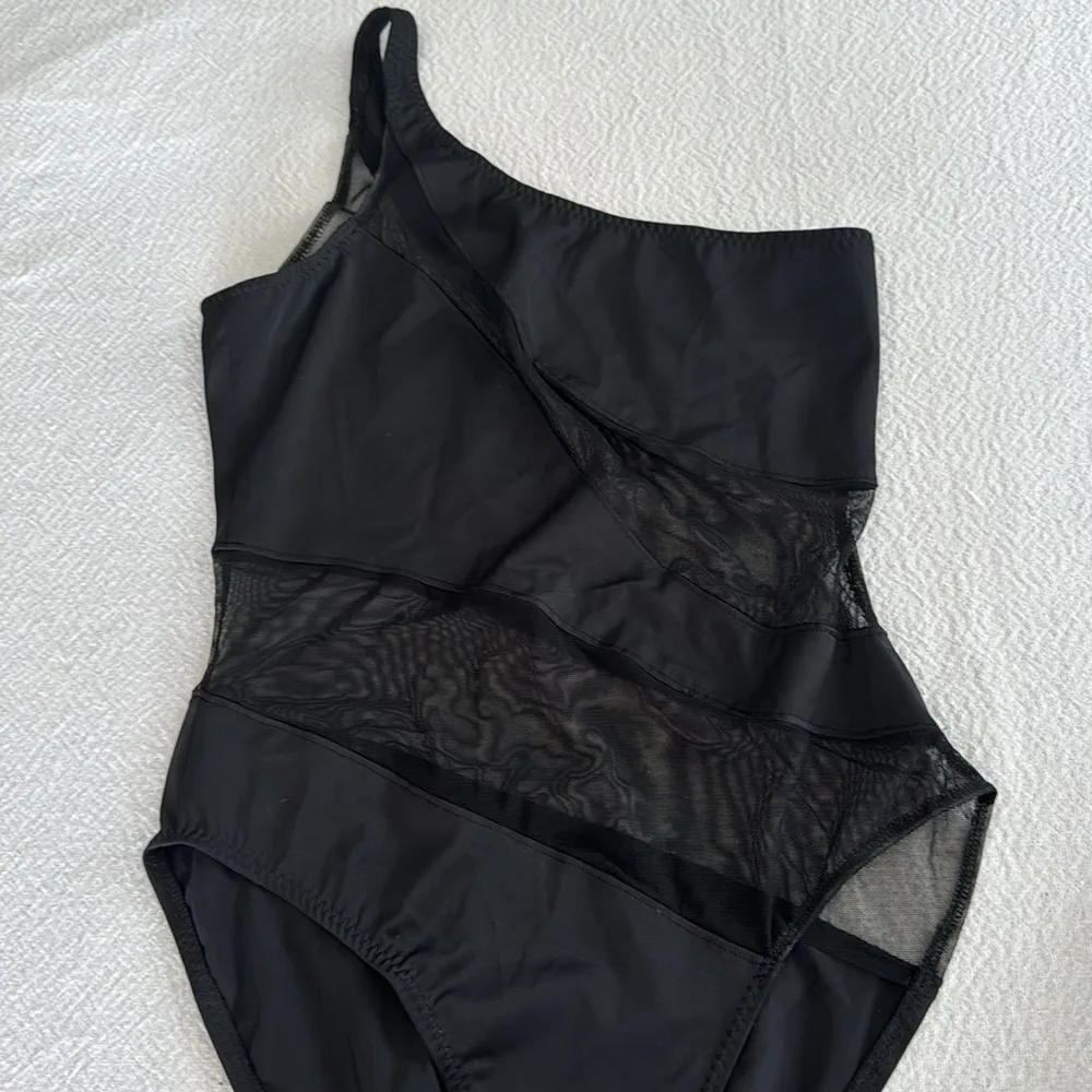 Normal Kamali Snake Mesh One shoulder Swimsuit, size Medium, $265 - Image 6