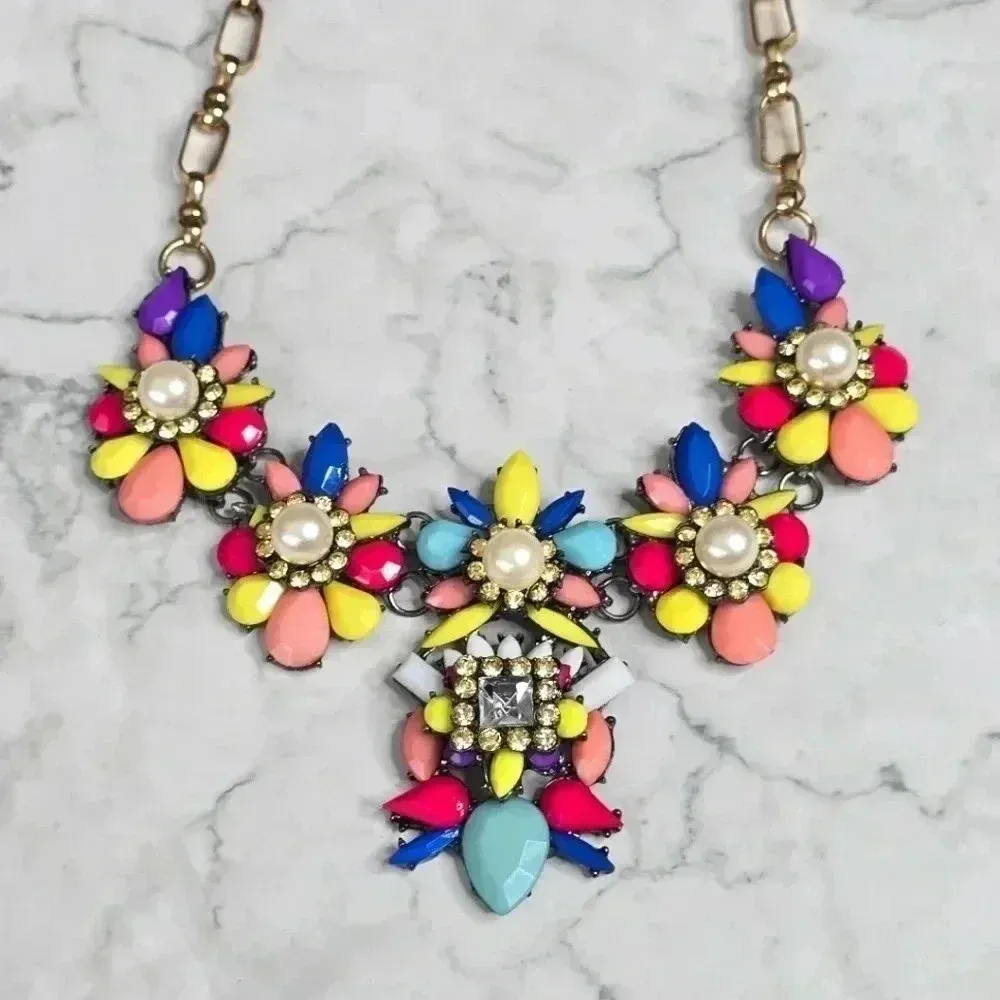 Multi Color Flower Pearl Rhinestone Gem Chain Link Boho Retro Statement Necklace - Image 3