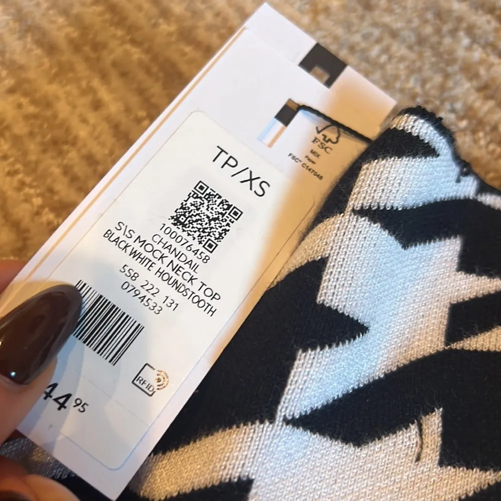 Mock Neck Top Houndsooth - Image 3