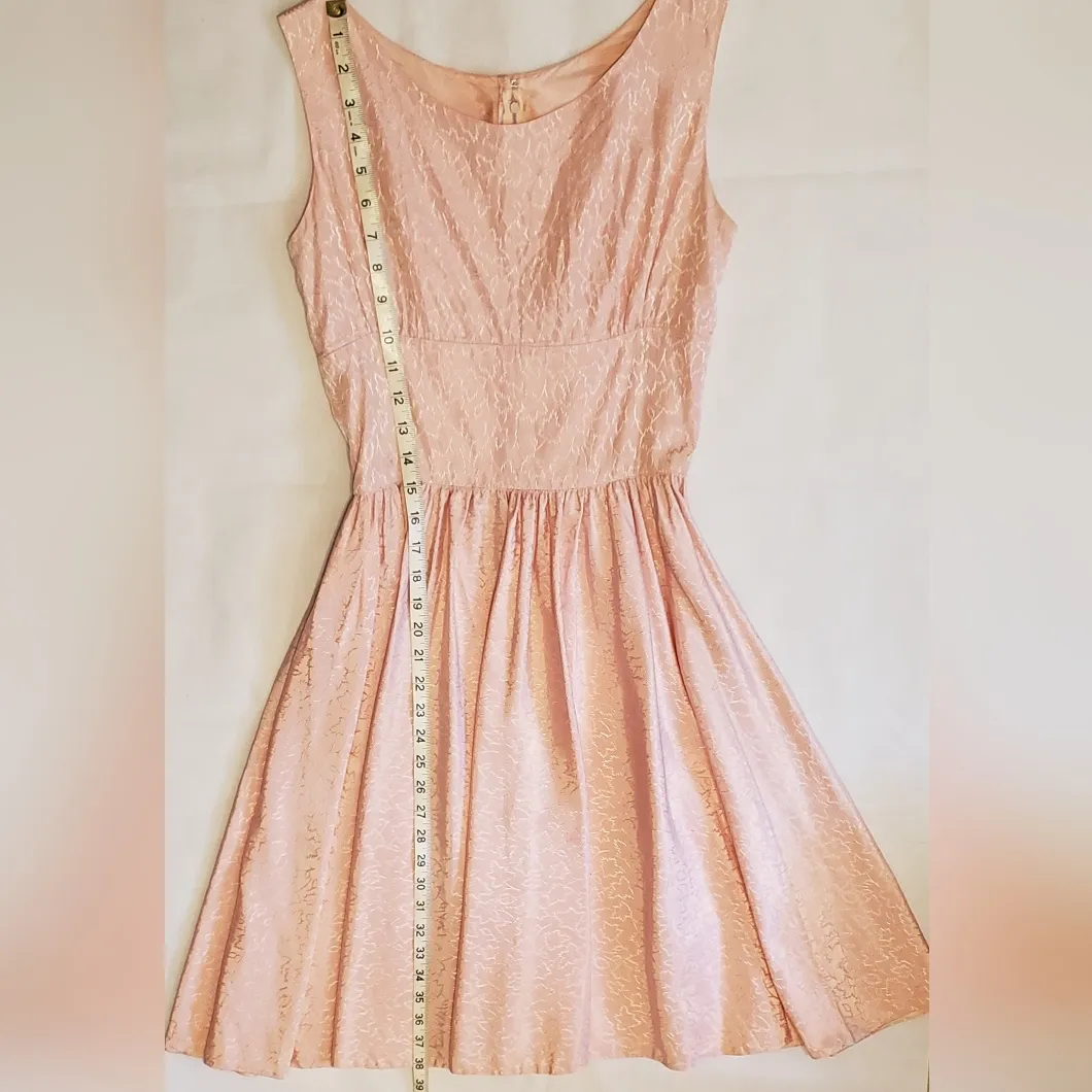 Vintage late 50s early 60s pink dress [see measurements for size] Size XS - Image 5
