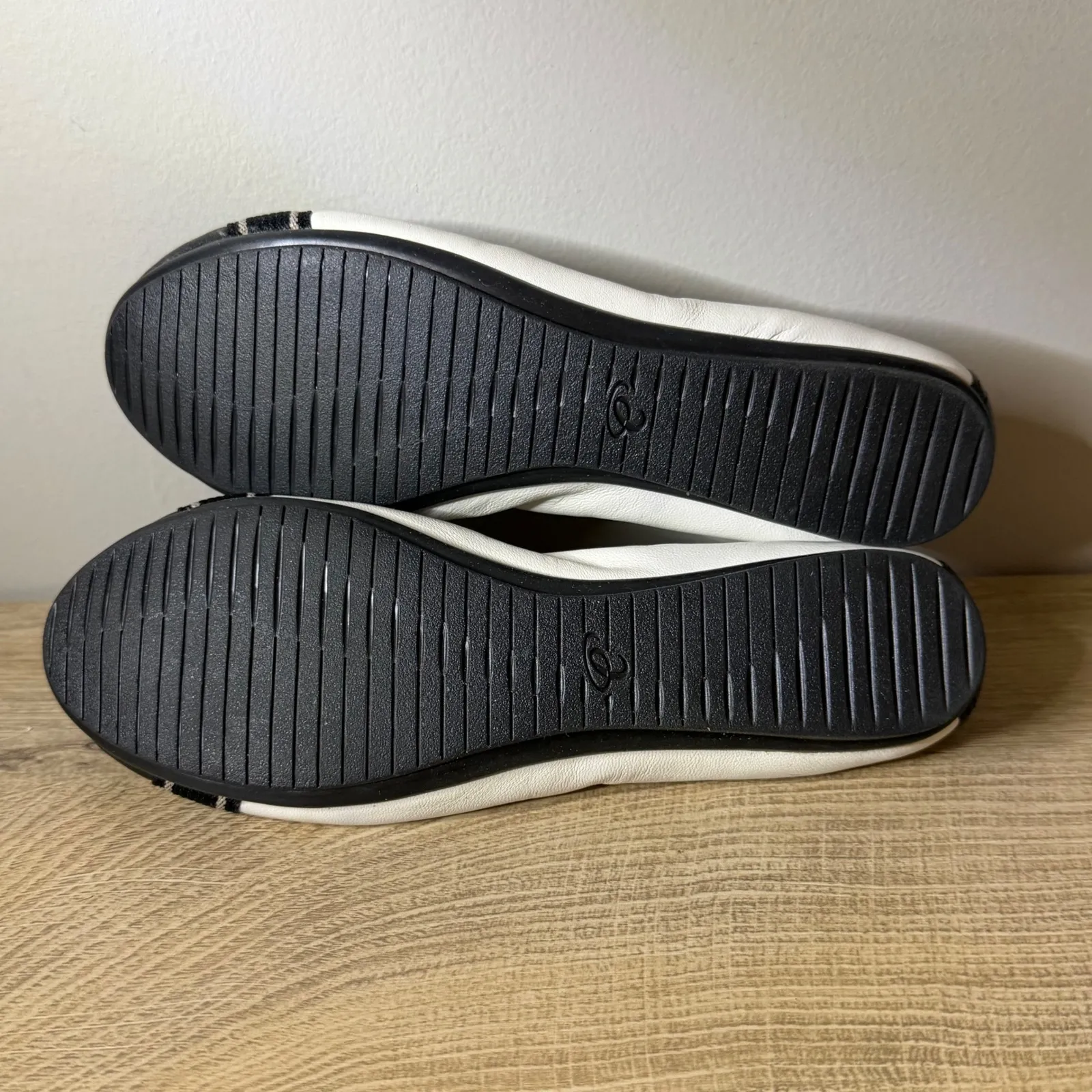 Easy Spirit e360 Black White Floral Ballet Flats Comfort Walking Shoes Womens 8W - Image 8