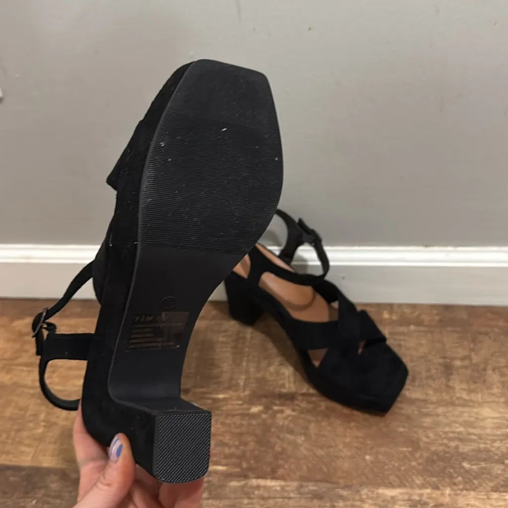 Maurice’s Black Heeled Crisscross Black Platform Heels - Image 6