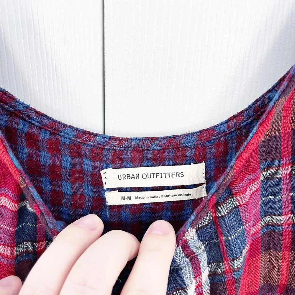 Urban Outfitters Jo Plaid Tie-Shoulder Cropped Top - Image 4