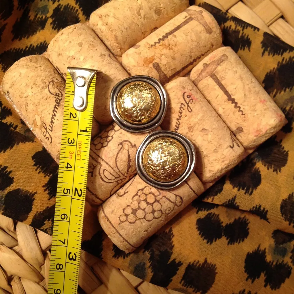 (👜Pick 3/$15) VIntage Liz Claiborne Gold Earrings - Image 3