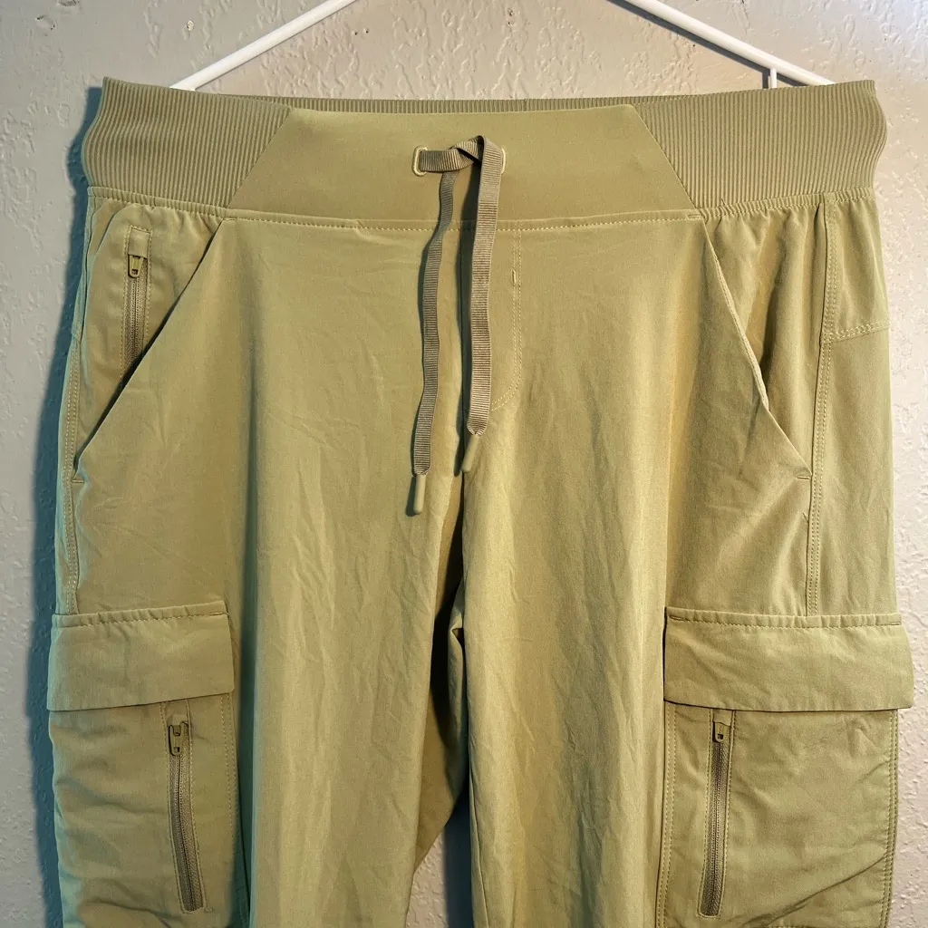 All in Motion Olive Green Leggings Comfortable Fit SZ S Long Straight-Leg Tight - Image 2