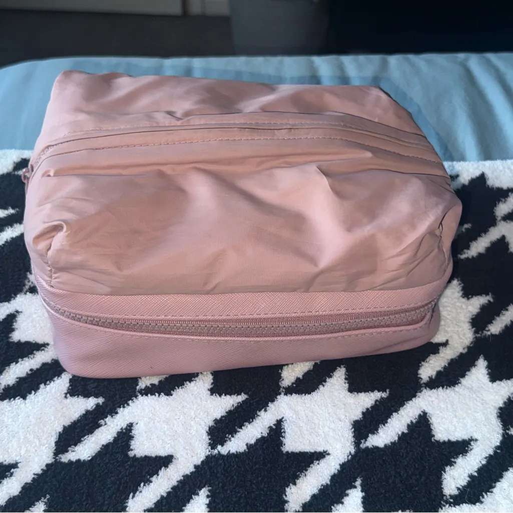 Rare Beauty Find Comfort Puffy Toiletry Bag Pink - Image 2