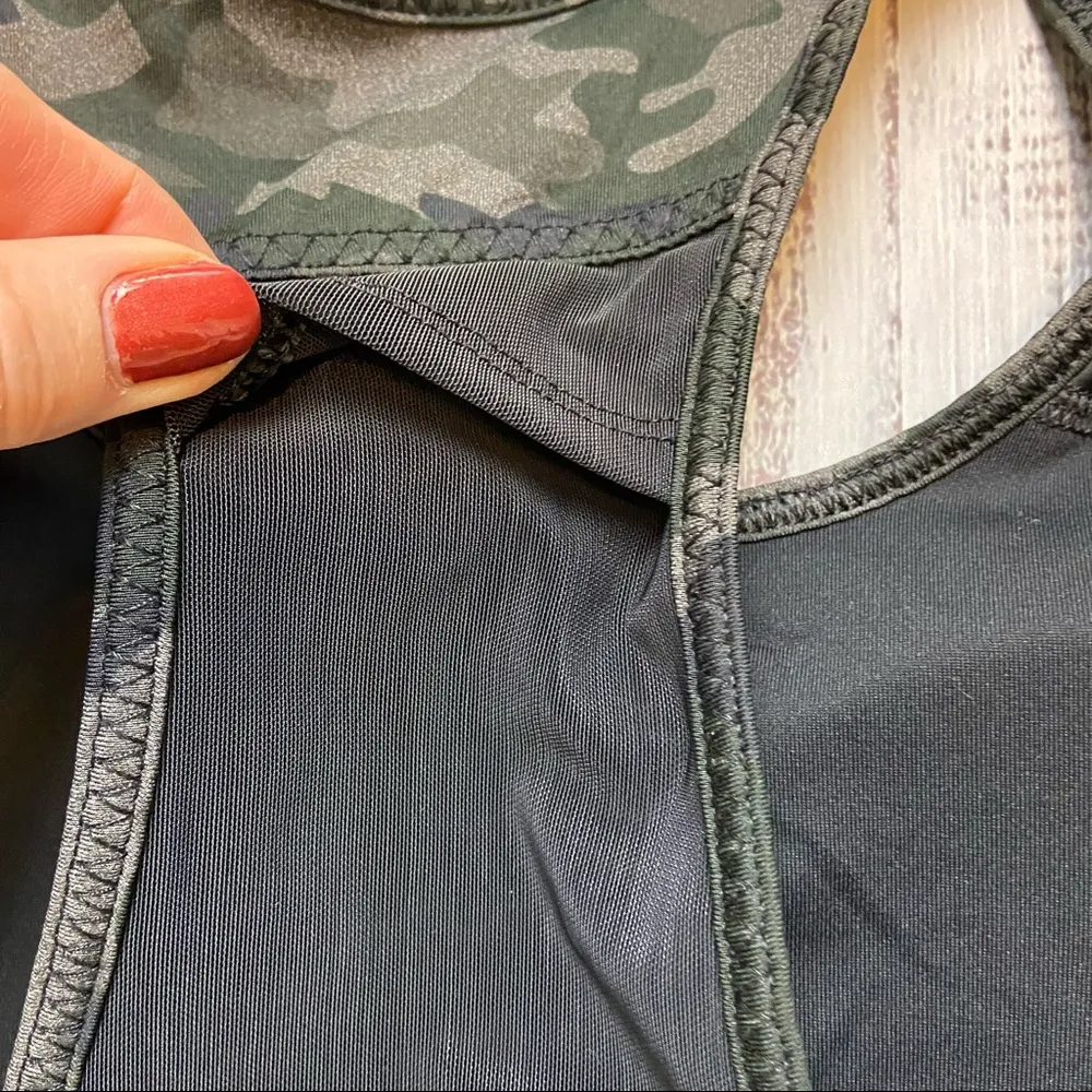 Fabletics  On The Go Camo Mila Medium Impact Sports Bra. Size Medium. - Image 10