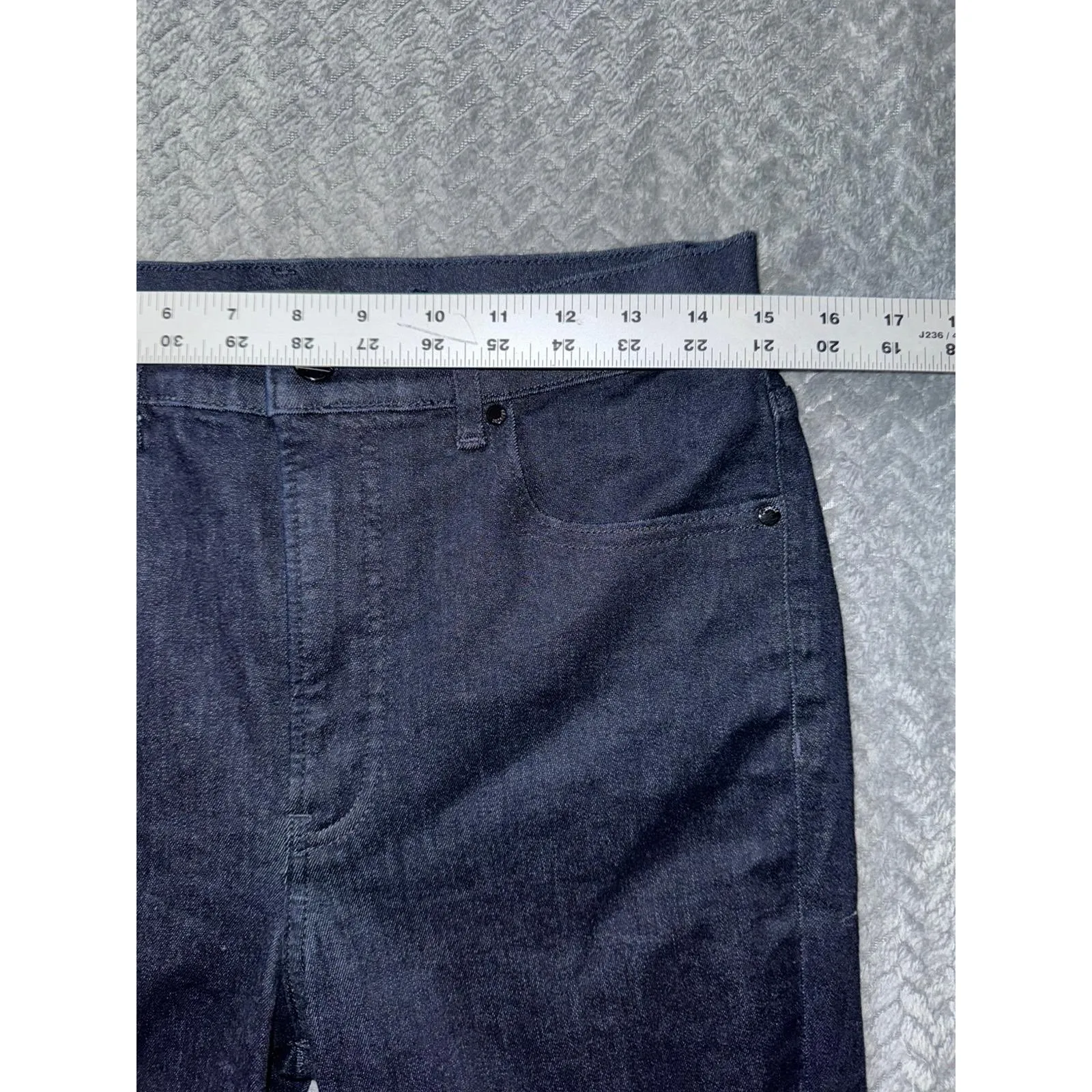 Express High Rise Skinny Jeans Dark Wash Denim Classic Style‎ Size 10 - Image 8