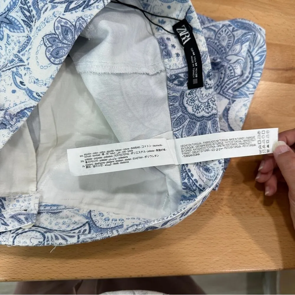 Zara Paisley High Waisted Print Blue and White Flared Pants size Medium - Image 10