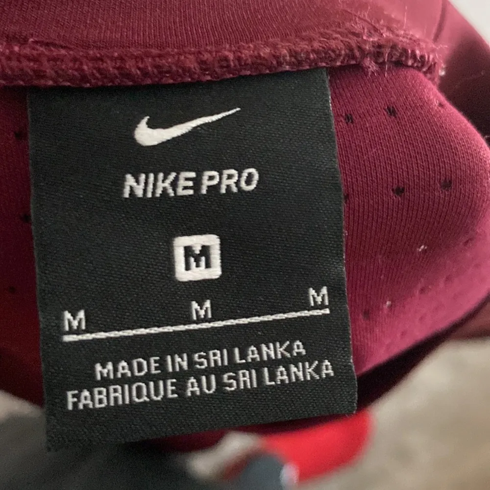 Nike Pro Cropped Wine Red Sweatshirt SIZE M - Image 5