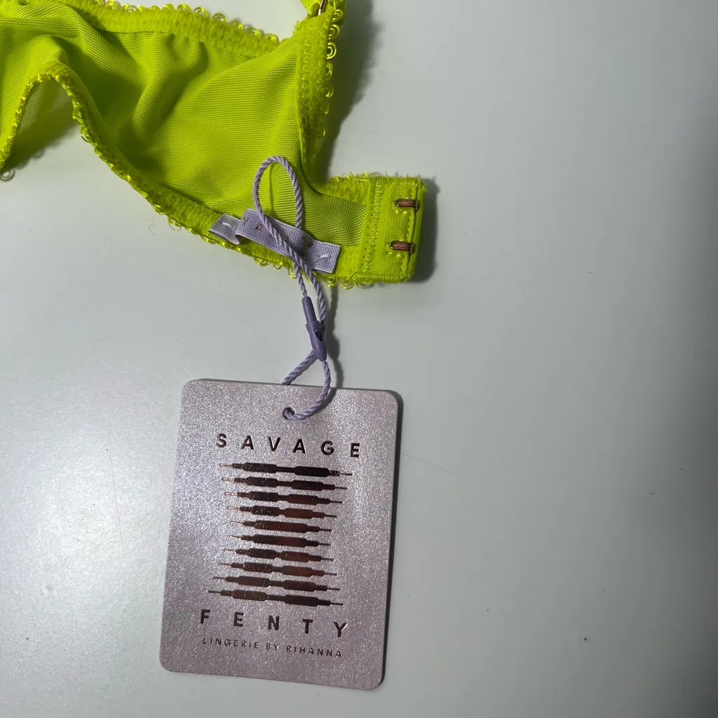 Savage X Fenty Wild Bunch Lace Unlined Sweetheart Lace Balconette Bra Green Size undefined - Image 10