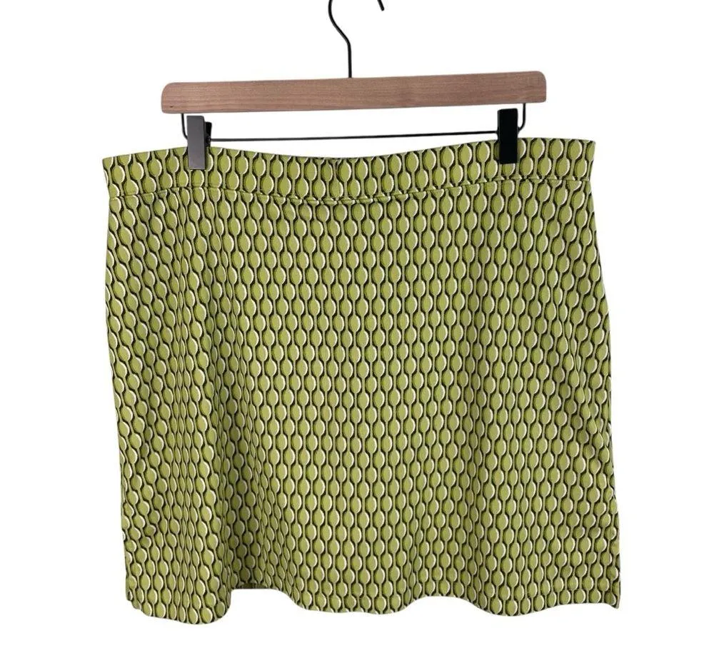 Tehama Carbon Tech Skort Women's Size Large UV Protection Bamboo Natural Green - Image 2