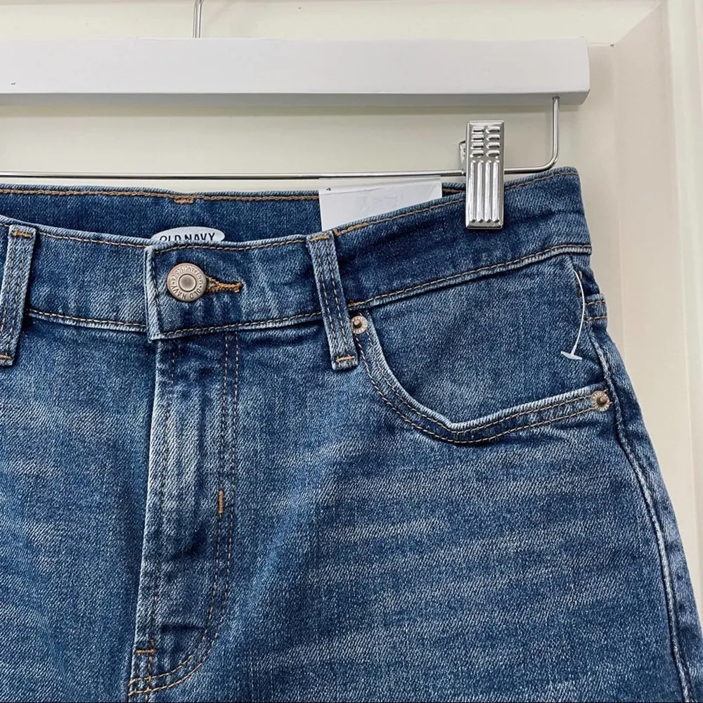 Old Navy 7” Inseam Bermuda Shorts Denim 4 NWT - Image 3