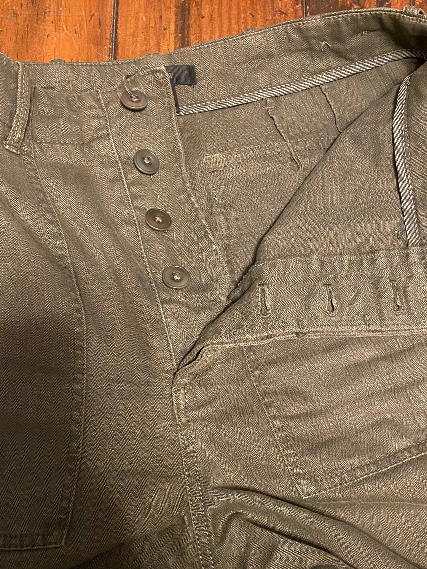 J. Crew Green Womens Wide-Leg Pants with Button Fly, Size 8 (black mark noted and small stain) - Image 4