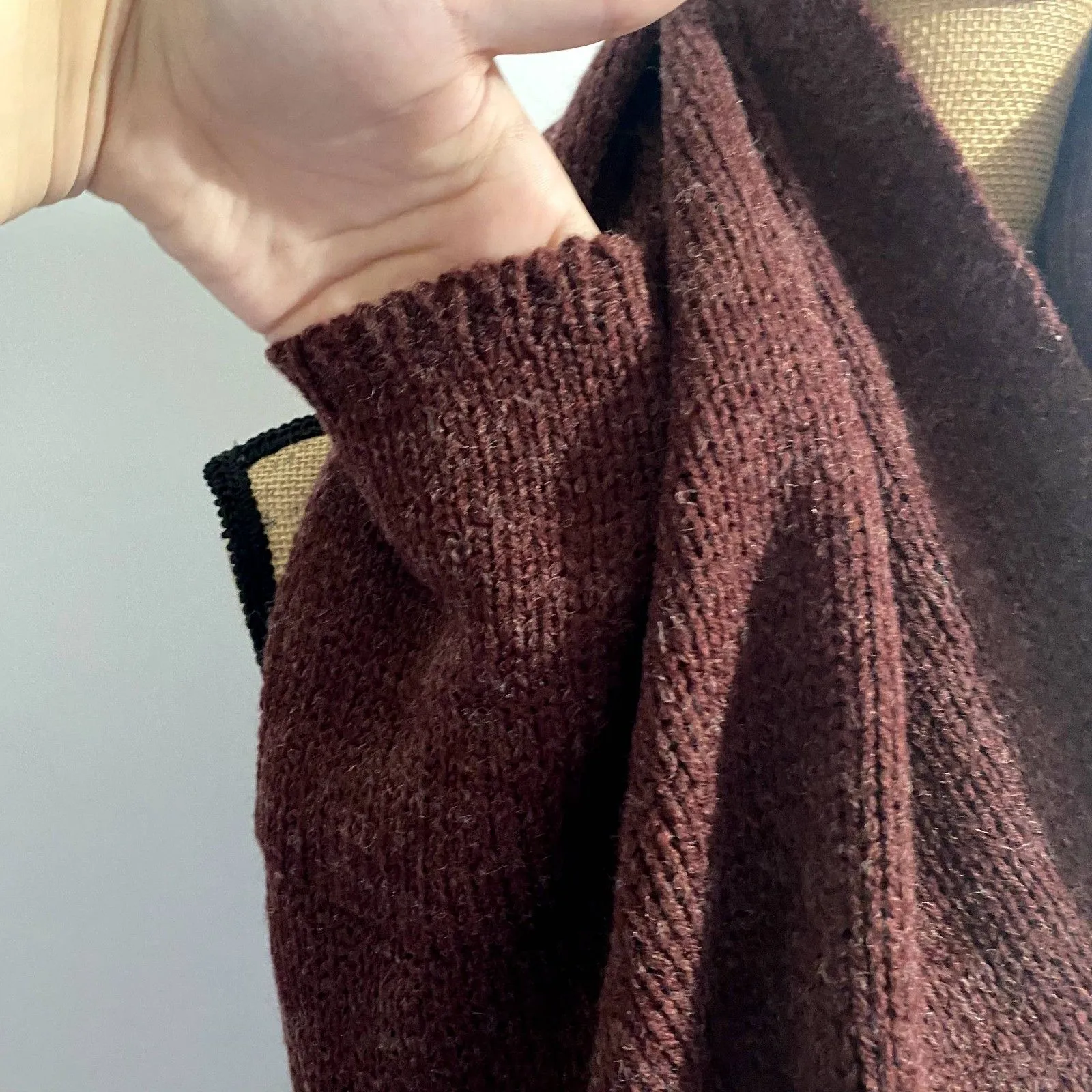 NWT Mak B Wool Blend Scarf Maroon‎ Red Button Infinity - Image 2