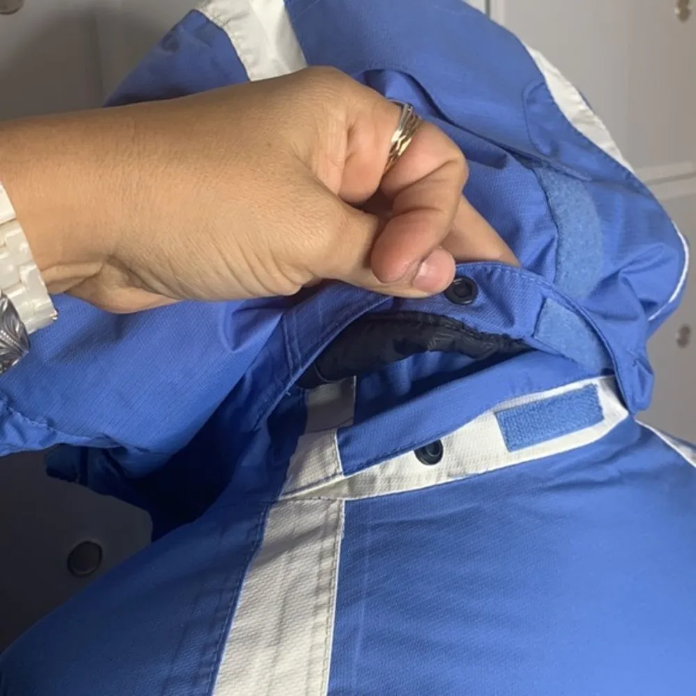 Columbia Omni-Tech Retro Winter Jacket Size Medium - Image 8