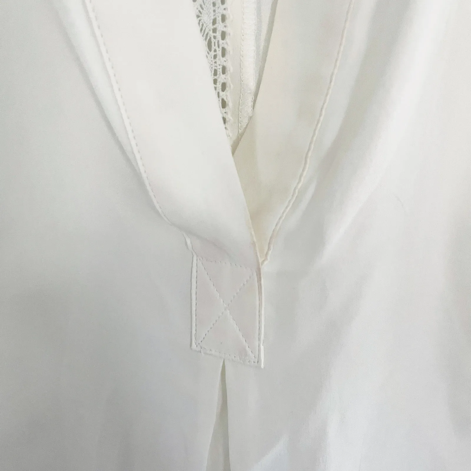 Frame Denim Le Lace Trim Blouse in Off White - Image 8