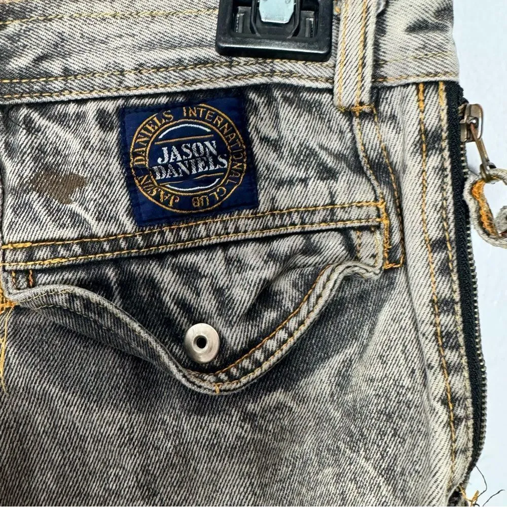 Vintage Jason Daniel’s gray acid wash Jean shorts Gray Size undefined - Image 5