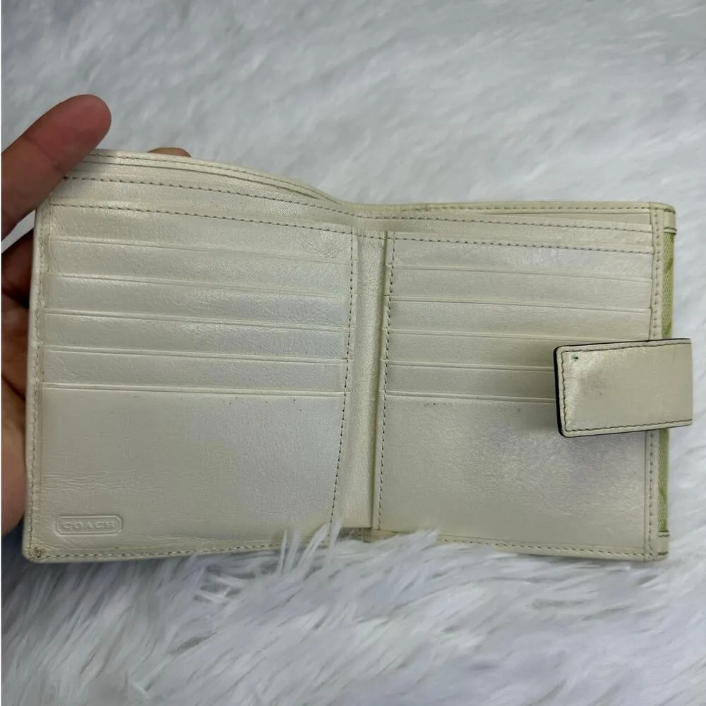 Vintage COACH  y2k Lime Wallet - Image 8