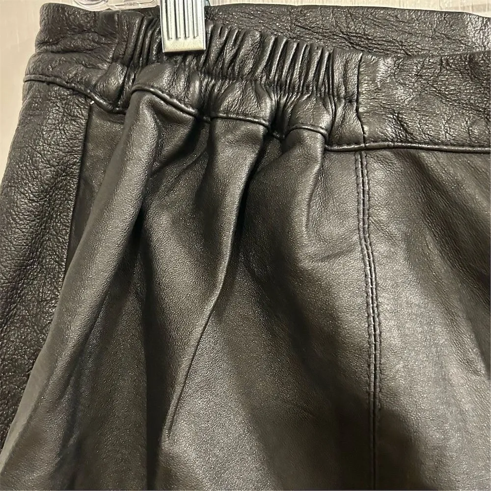 Vintage Roaman's Women's Black Leather Mini Skirt Size 38 - Image 8