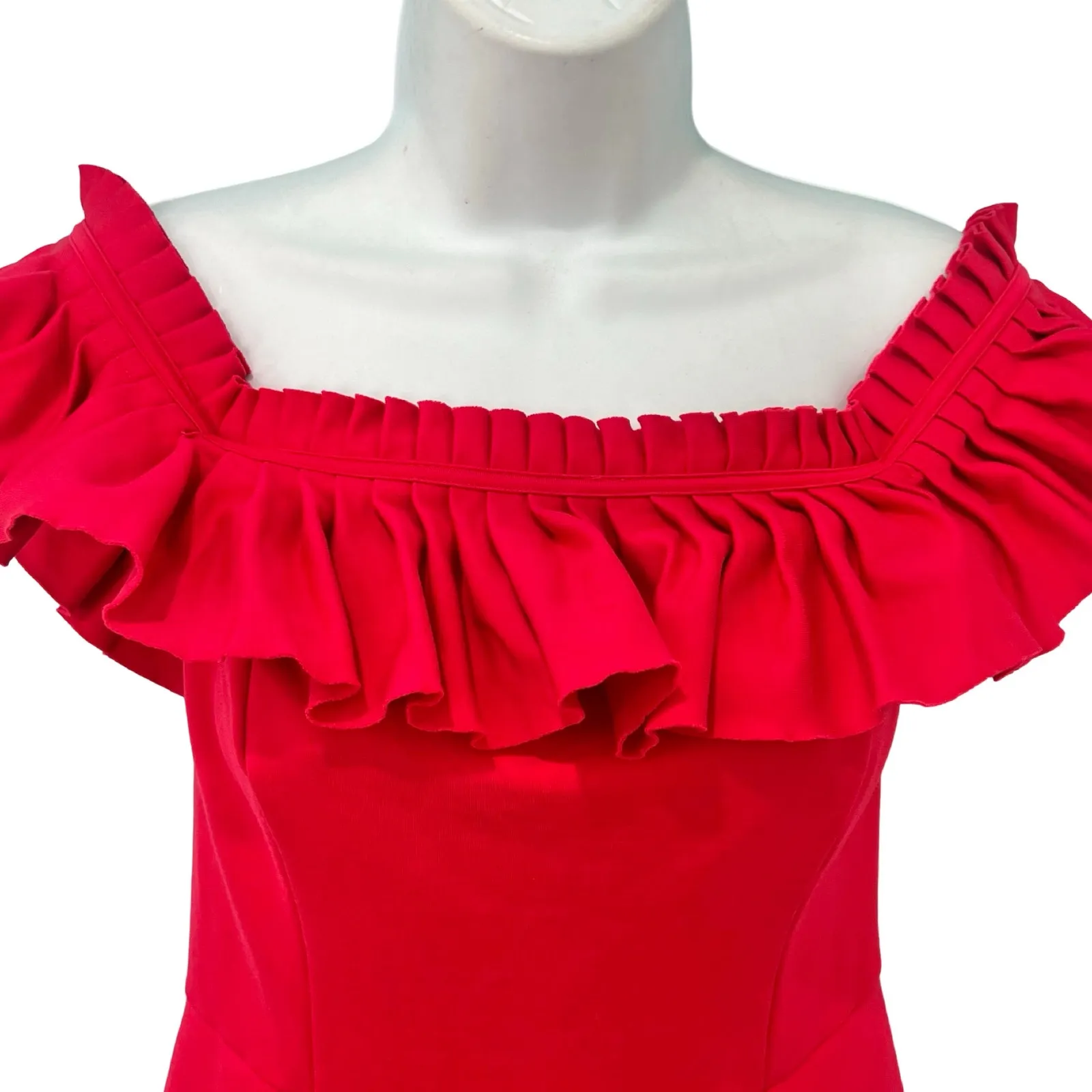 Urban Outfitters Cherry Red Rouge Off Shoulder Ruffle Heather Shorts Romper sz 2 - Image 14