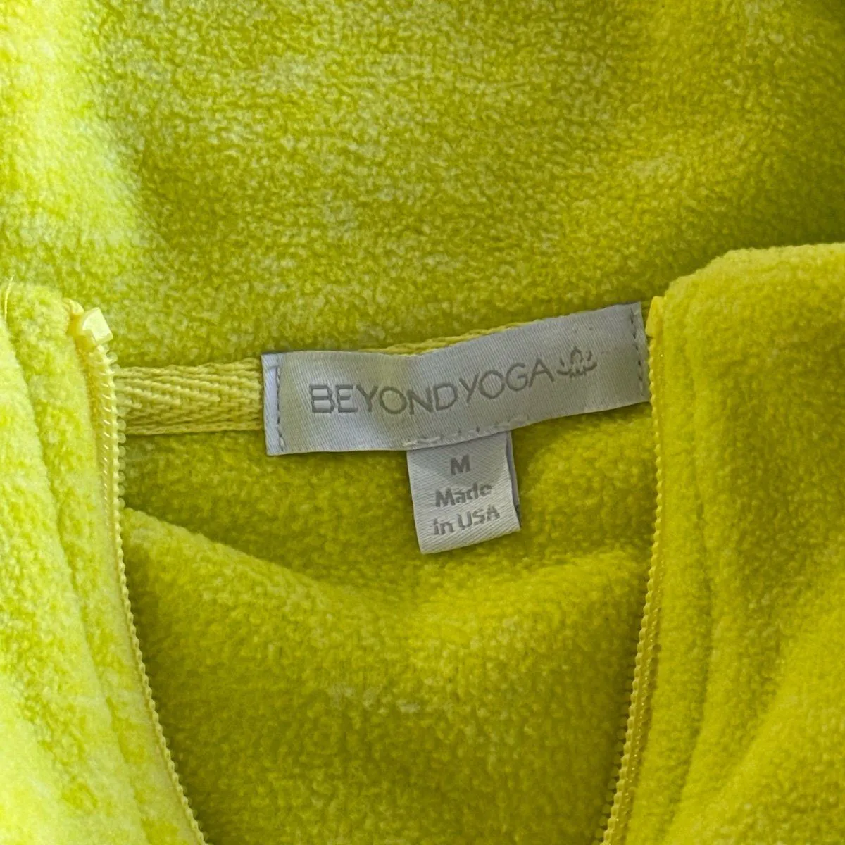Beyond Yoga  New Terrain Pullover True Chartreuse Size Medium - Image 10
