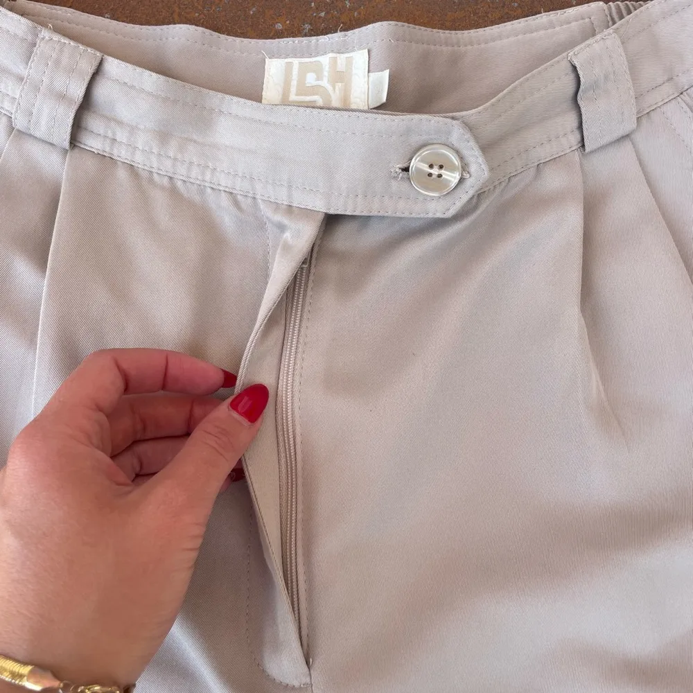 Vtg LSH high rise pleated shorts - Image 2