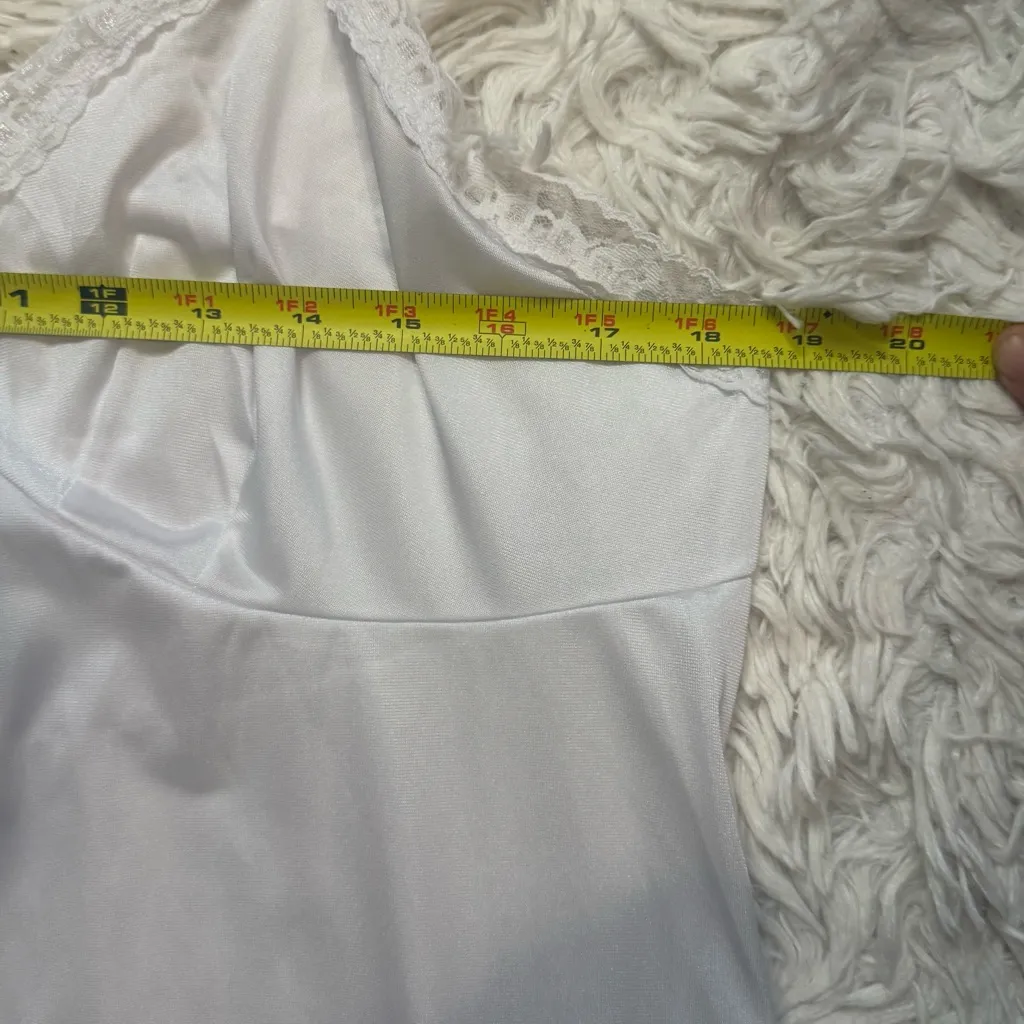 ✨ Vintage Vanity Fair Nightgown / Slip – XL – Like New - Image 4