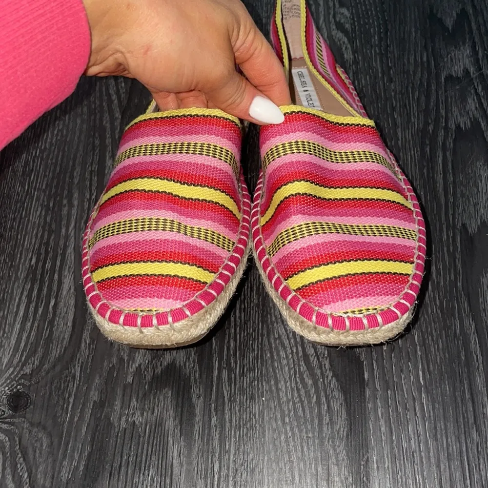 NWOT CHELSEA & VIOLET Espadrille Slip On Shoes Size 8.5 - Image 5