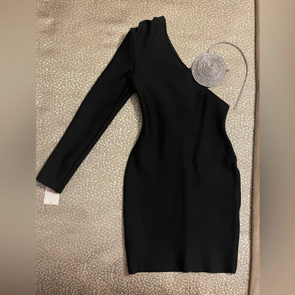 Women’s Glam Black One - Image 3
