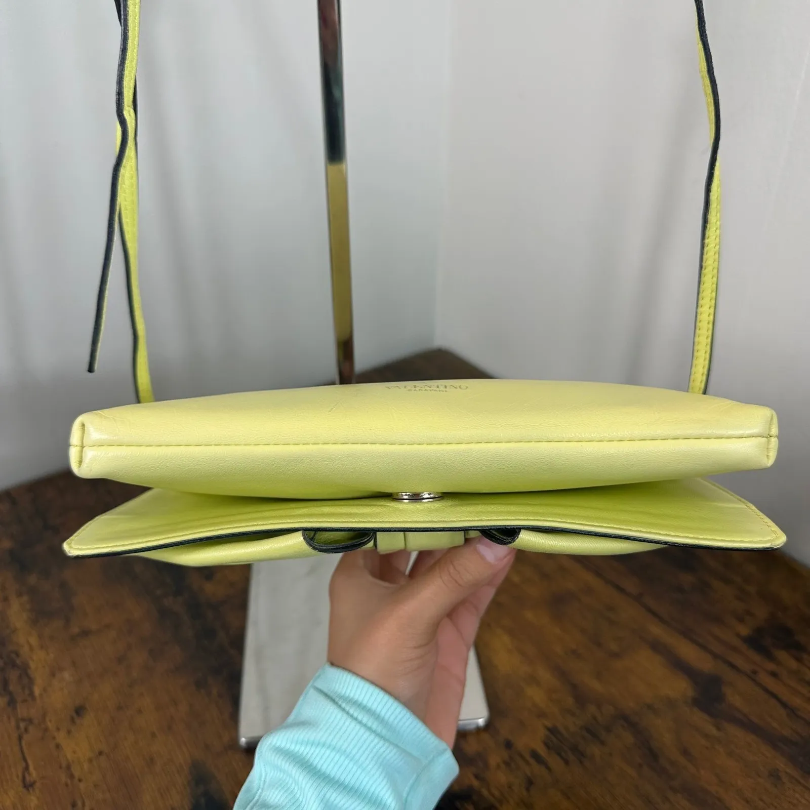 Valentino Garavani Bow Bag Clutch Shoulder Bag Light Yellow Leather - Image 10