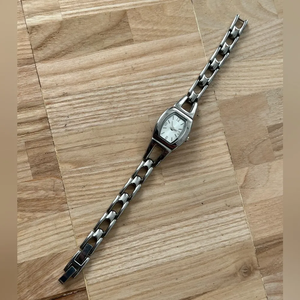 Xhilaration Fashion Watch  Brand - Image 4