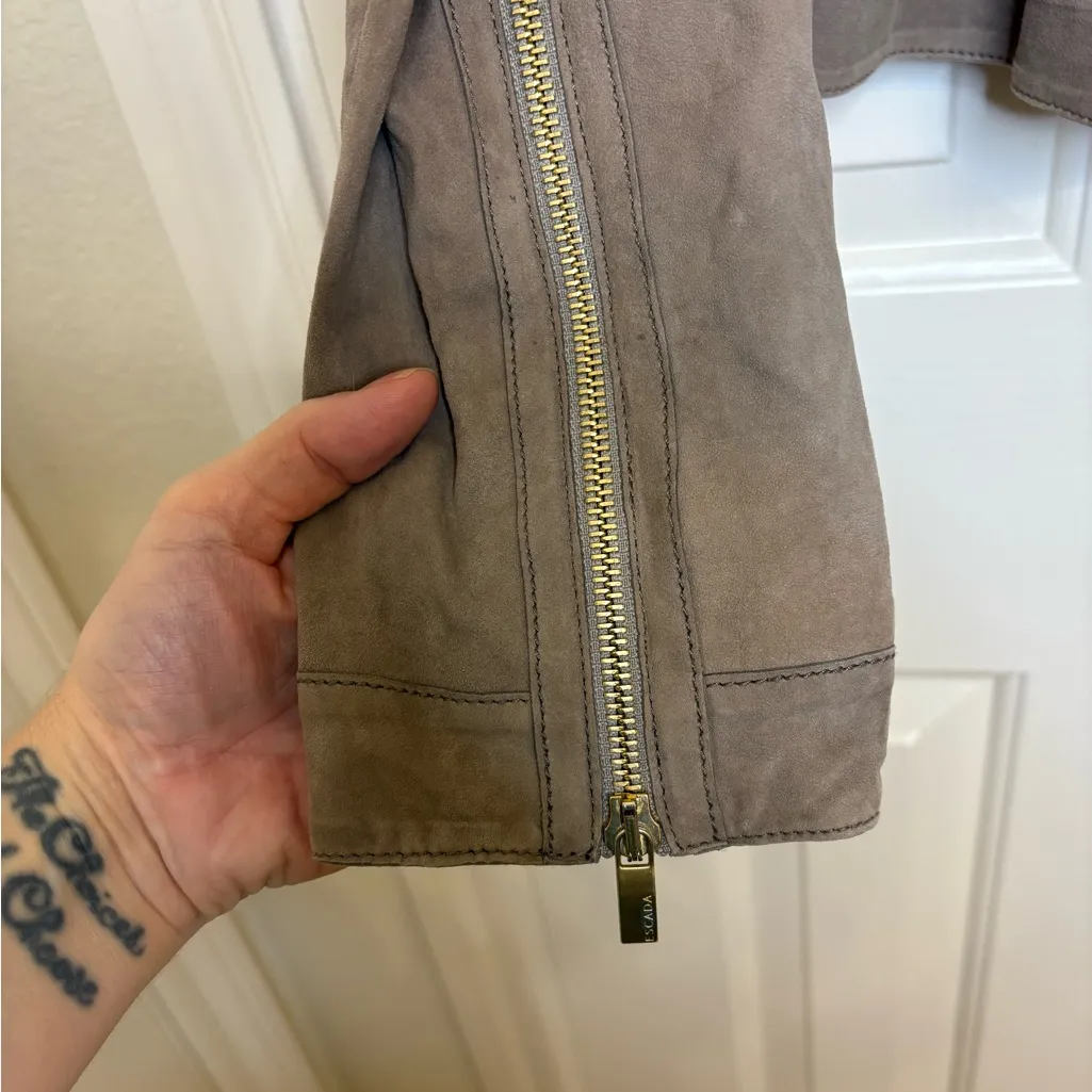 Escada Taupe Goat Suede Leather Moto Jacket | EU 36 / US 4 Designer Luxe Chic Tan - Image 4