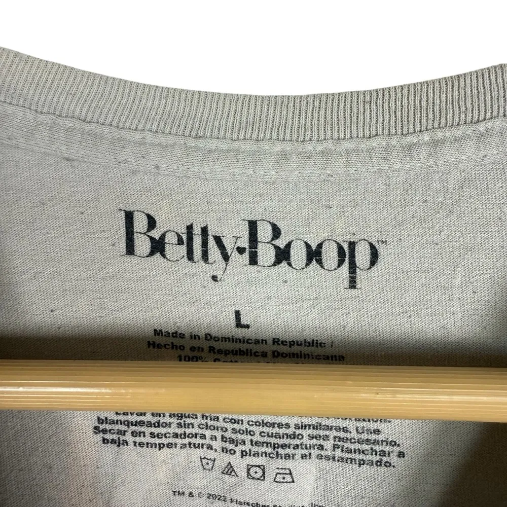 VINTAGE Y2K Betty Boop Rodeo Cowboy Bleach Dye Tee Size L - Image 4