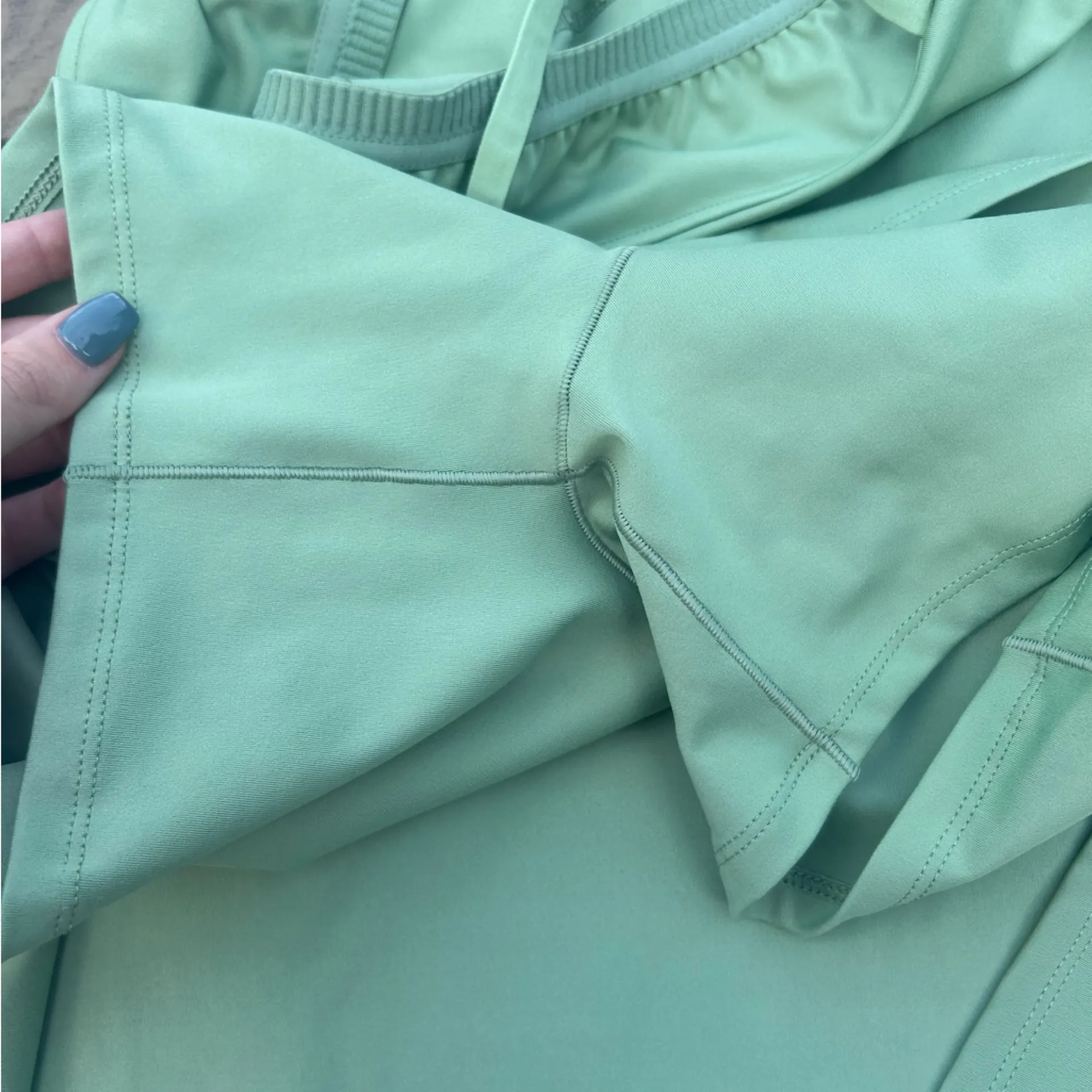 Madewell size medium athletic built in shorts dress flex 2.0 sage green - Image 14