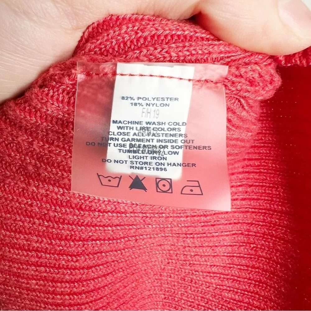 Title Nine  Pink V-Neck Sweater Size Medium Women’s - Image 3