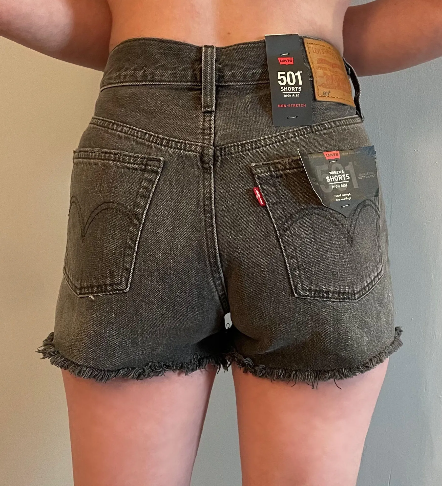 Levi’s Premium 501 Shorts High Rise - Image 2