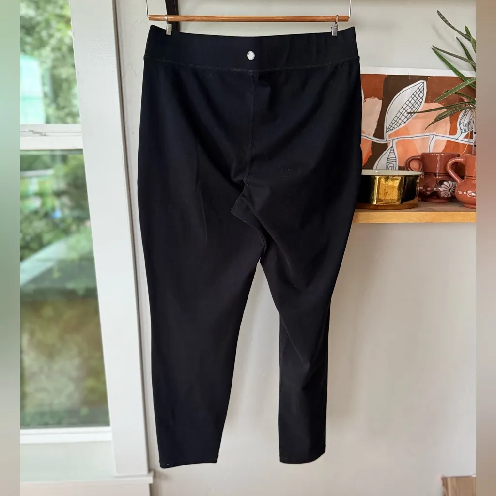Yogaliscious Black Tapered Leg Elastic Waist Lounge Pant Pockets Size Small - Image 2