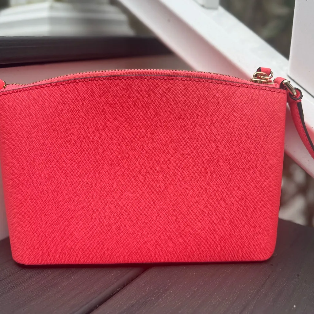 Kate Spade New York Talk The Talk Millie Parrot Crossbody - Image 2