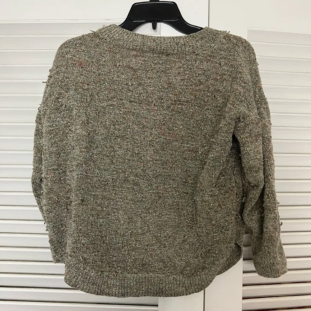 Jessica Simpson MD Loose knitted Olive green blend sweater - Image 2
