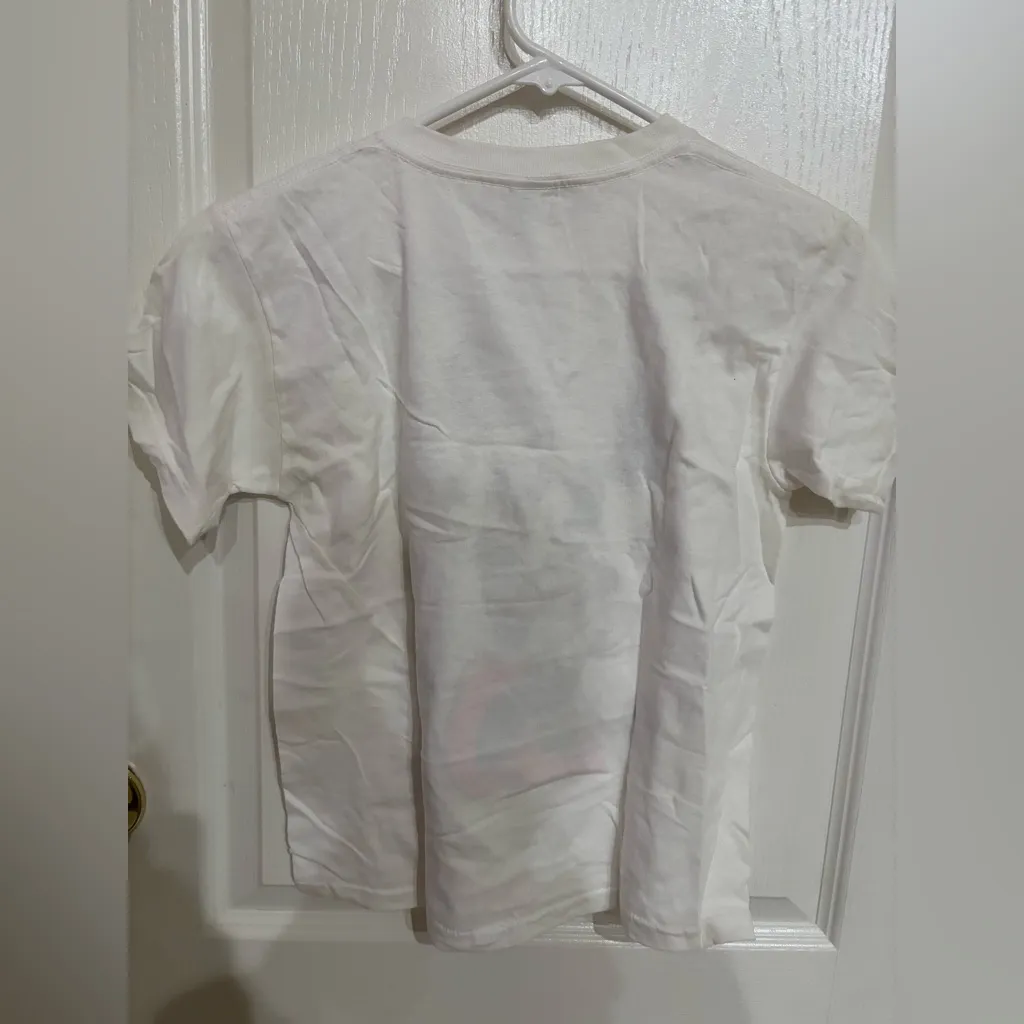 Gildan White Tee with Minnie Mouse Print - Image 3