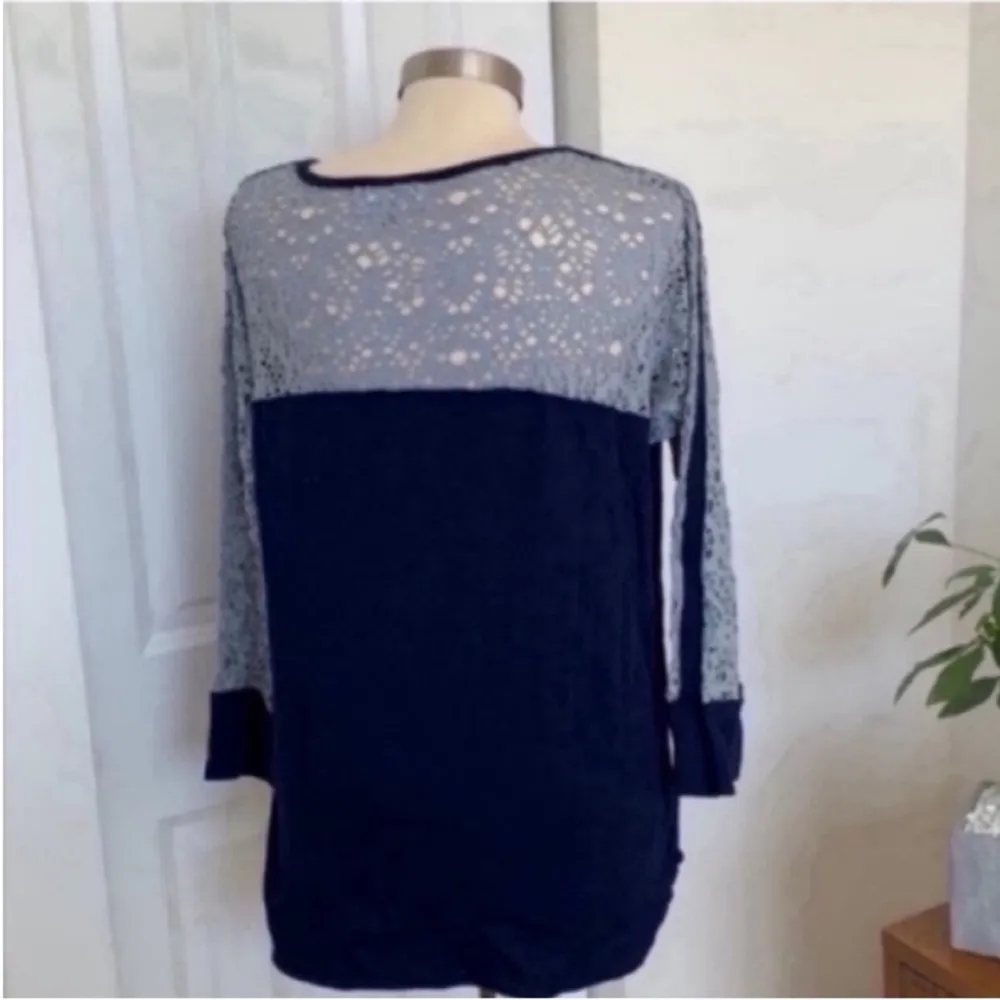 Touch by Alyssa Milano Blue and Gray Raglan Graphic Jersey Size L - Image 3