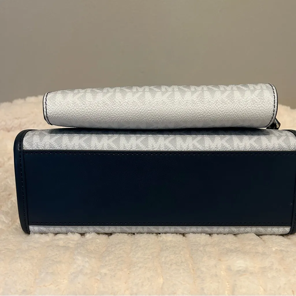 NWT..Michael Kors Mirella Small Ombre’
Signature Logo Crossbody Bag & Wallet - Image 13